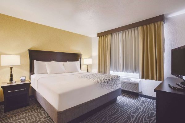 La Quinta Inn Ste Logan (River Heights)